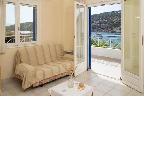 Steps from Sea Cozy flat