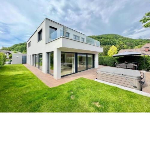 Stilvolles Haus mit Whirlpool im Herzen Vorarlbergs