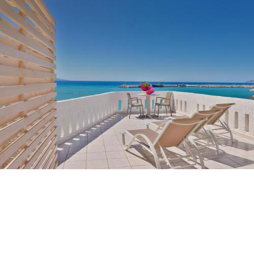 Stochos studios next to the sea!