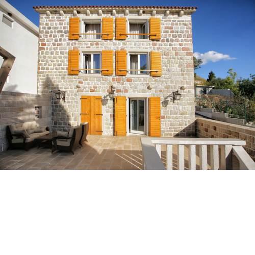 Stone Garden Villa