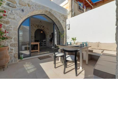 Stonehouse South Crete