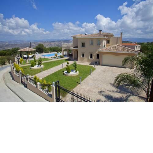 Stroumpi Villa Sleeps 7 with Pool Air Con and WiFi