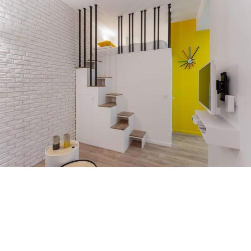 Studio 4 personnes avec Mezzanine à Montparnasse-Saint Germain