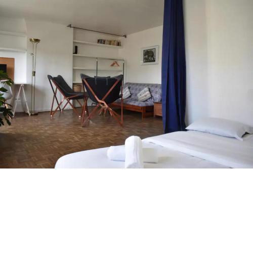 Studio Apart for 4 in Le Marais