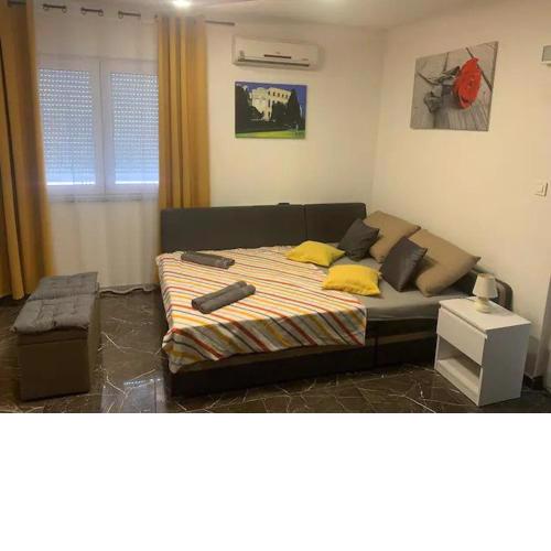 Studio apartman DAMA