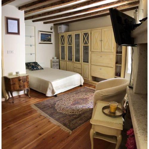Studio Apartment DELMONTE