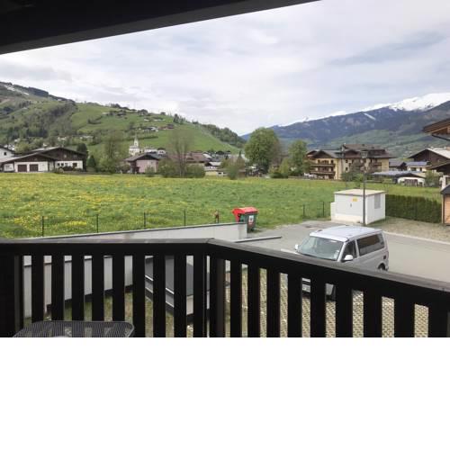Studio Apartment Ian with Large Balcony with view of fields, cows with parking, Wi-fi