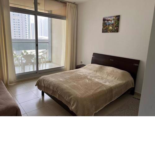 Studio apartment in Sky View Tower Dubai Marina
