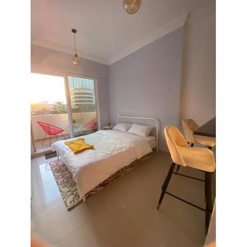 Studio apartment in the heart of Dubai Marina.