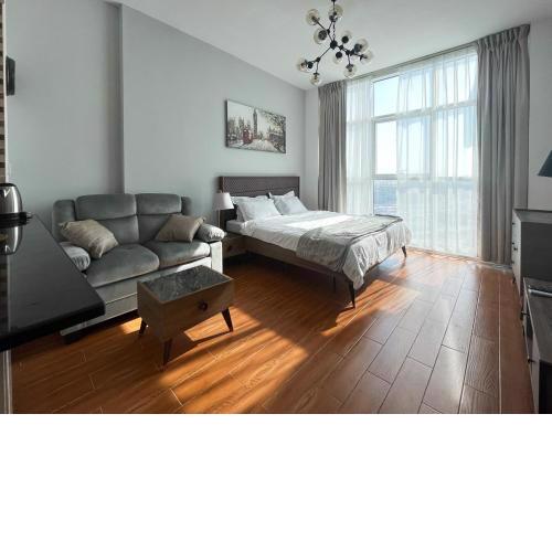 Studio Apartment in the Heart of JVT - Amazing and Convenient