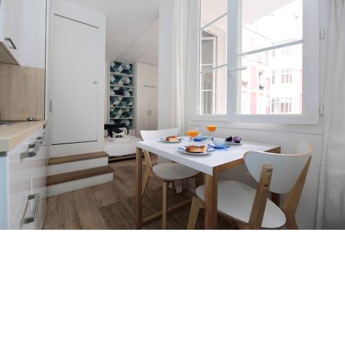 Studio atypique refait a neuf - Paris 10 - 2P