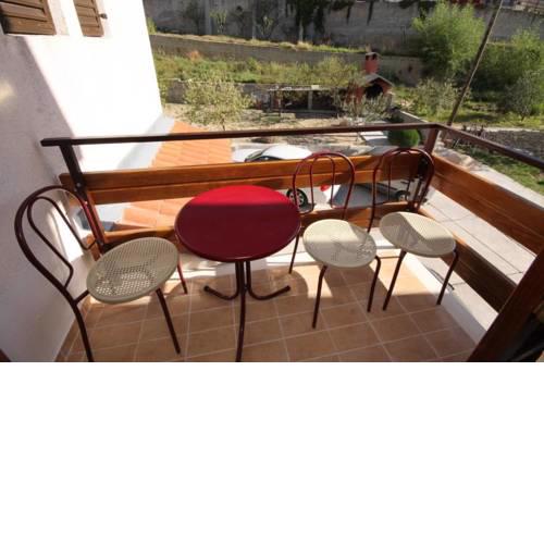 Studio Duce 2821c