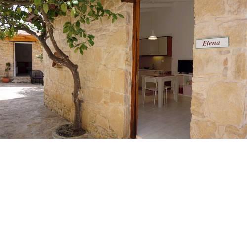 Studio Eleni - Oasis holiday houses