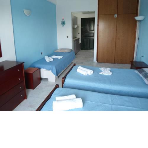 STUDIO for 2-3 persons 100m from the beach