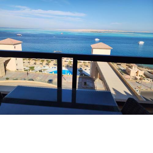 Studio for rent in the view 607