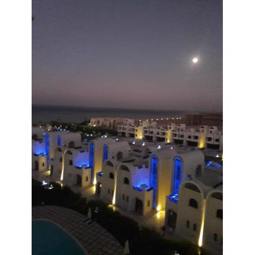 Studio Gravity Sahl Hasheesh