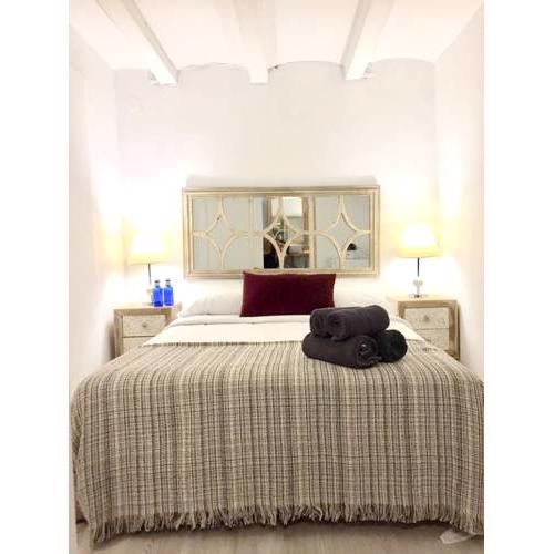 Studio in Barcelona with WiFi