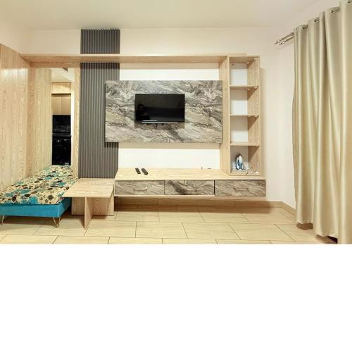Studio in Dow Heights Compound