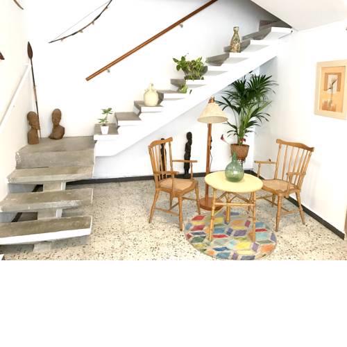 Studio in El Medano with enclosed garden and WiFi 100 m from the beach