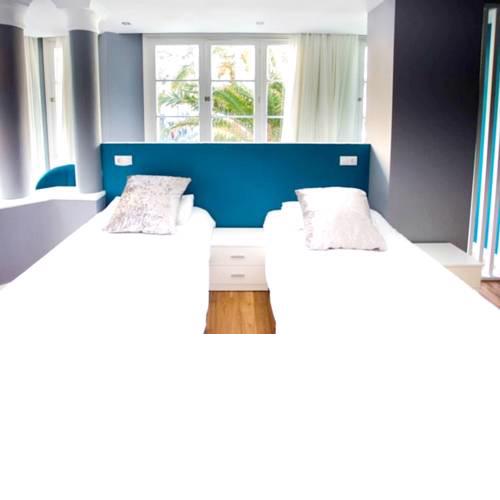 Studio in Las Palmas de Gran Canaria with wonderful city view terrace and WiFi 300 m from the beach