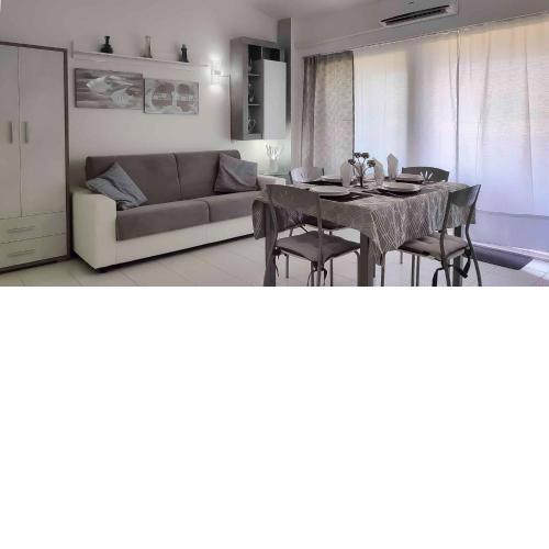 Studio in San Teodoro 44948