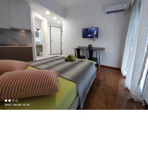 Studio in the heart of Athens next to Monastyraki.