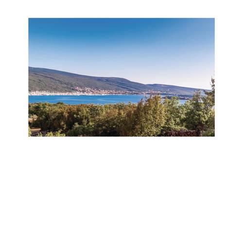 Studio Kornic with Sea view 01