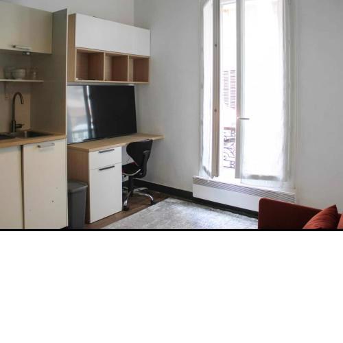 Studio near the Buttes-Chaumont park