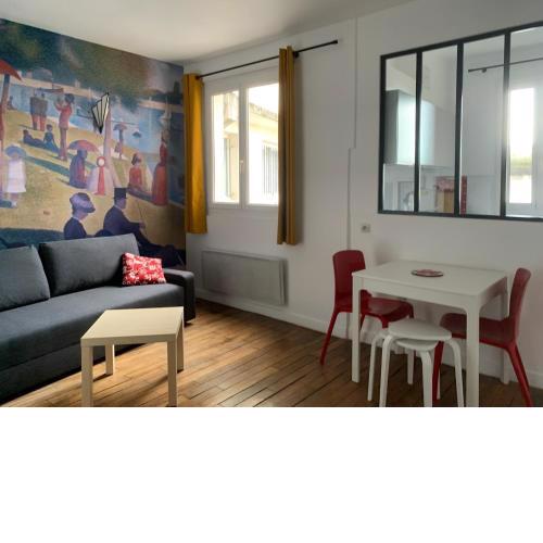 Studio perfect for 2 adults and 1 kid, and up to 2 kids - Jourdain 20e, 25mn to Louvre via line M11