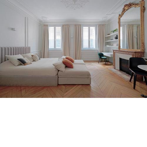 Studio Quartier Champs Elysées 1
