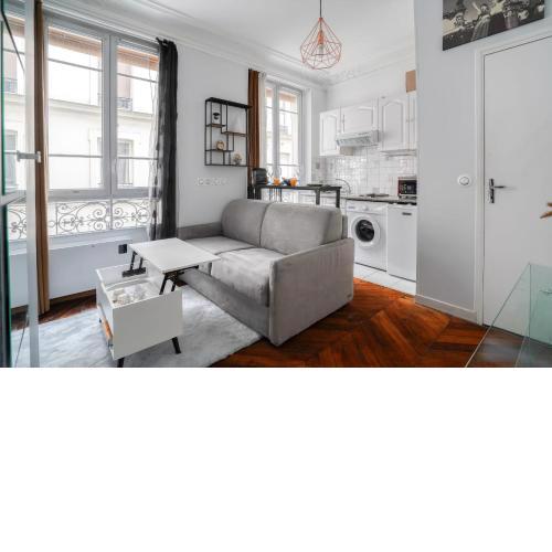 Studio rénové metro Paris 2pers wifi