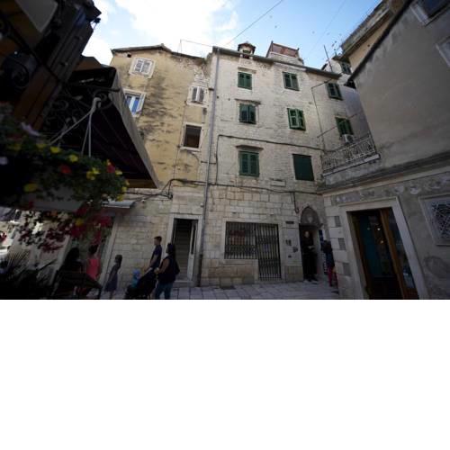 Studio Split 17934a