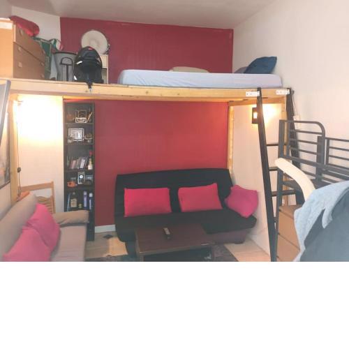 Studio sympa meublé et équipé Paris Nation.