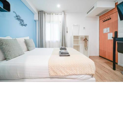 Studio well located between Pigalle Montmartre Opéra