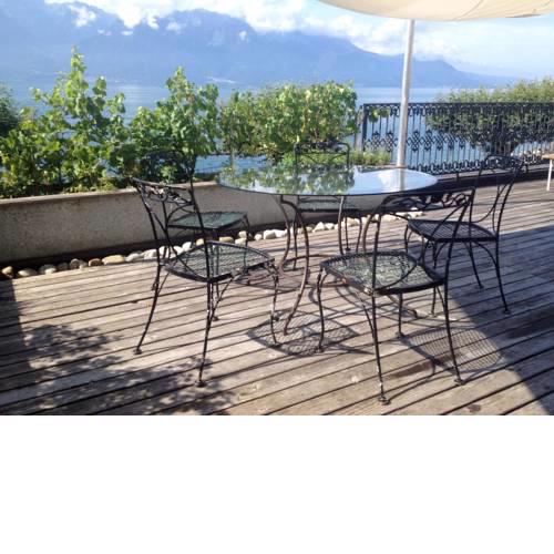 Studio with deck on the lake