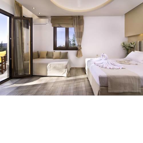 Studios Apartments Irini Patira