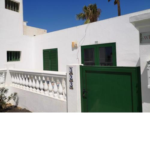 Stunning 1-Bed Apartment in Puerto del Carmen