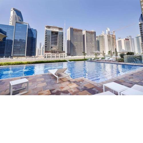 Stunning 1Bedroom apt in front of Burj khalifa 5min walk Dubai mall
