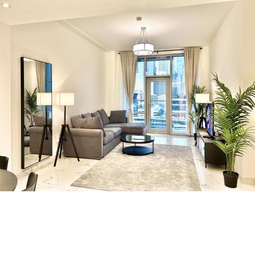 Stunning 1Bedroom with balcony in Al Habtoor city