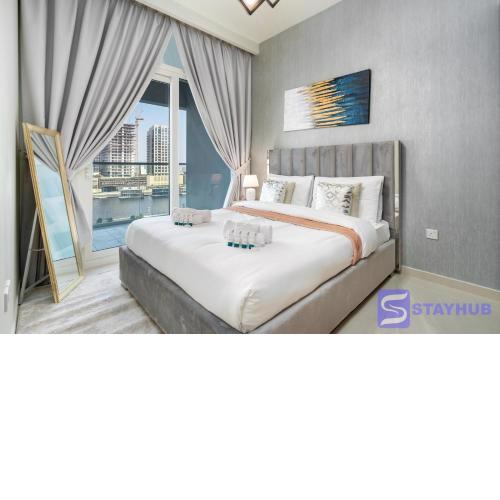 Stunning 1BR Apt Near Downtown
