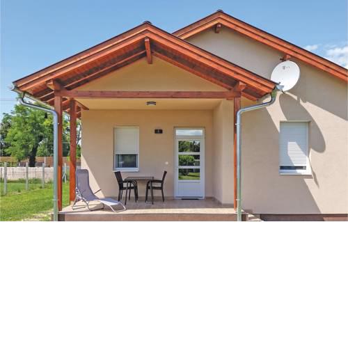 Stunning apartment in Balatonmáriafürdö w/ WiFi and 2 Bedrooms