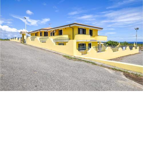 Stunning apartment in BRIATICO with WiFi and 2 Bedrooms