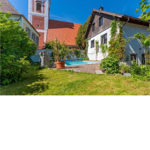 Stunning Apartment In Gottsdorf With Outdoor Swimming Pool, Wifi And 1 Bedrooms