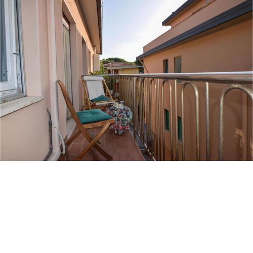 Stunning apartment in Marina di Castagneto C with 1 Bedrooms