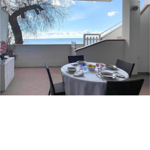 Stunning apartment in Torre Pali with 1 Bedrooms and WiFi
