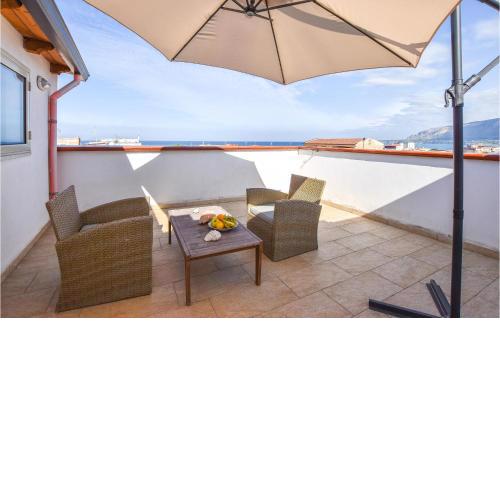Stunning apartment in Trappeto with WiFi and 2 Bedrooms