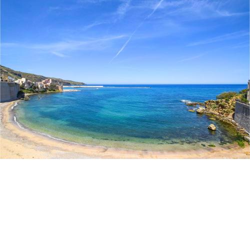 Stunning apartment in Trappeto with WiFi and 2 Bedrooms