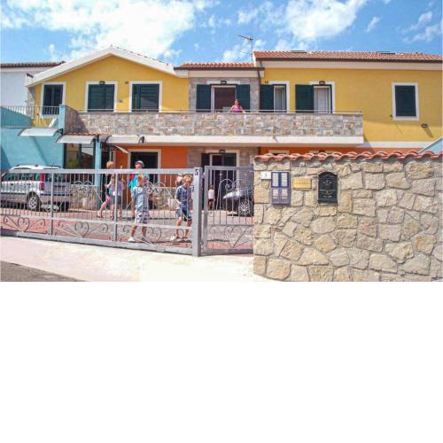 Stunning apartment in Valledoria with 2 Bedrooms