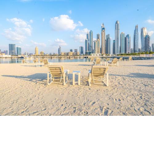 Stunning Beachfront with Panoramic view of DXB Marina