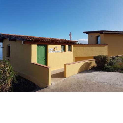 Stunning ECO Farm Home w/Orotava Views & wifi